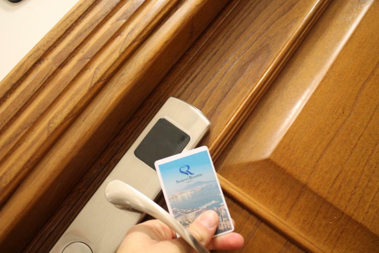 Sonevi Rooms 나폴리 외부 사진