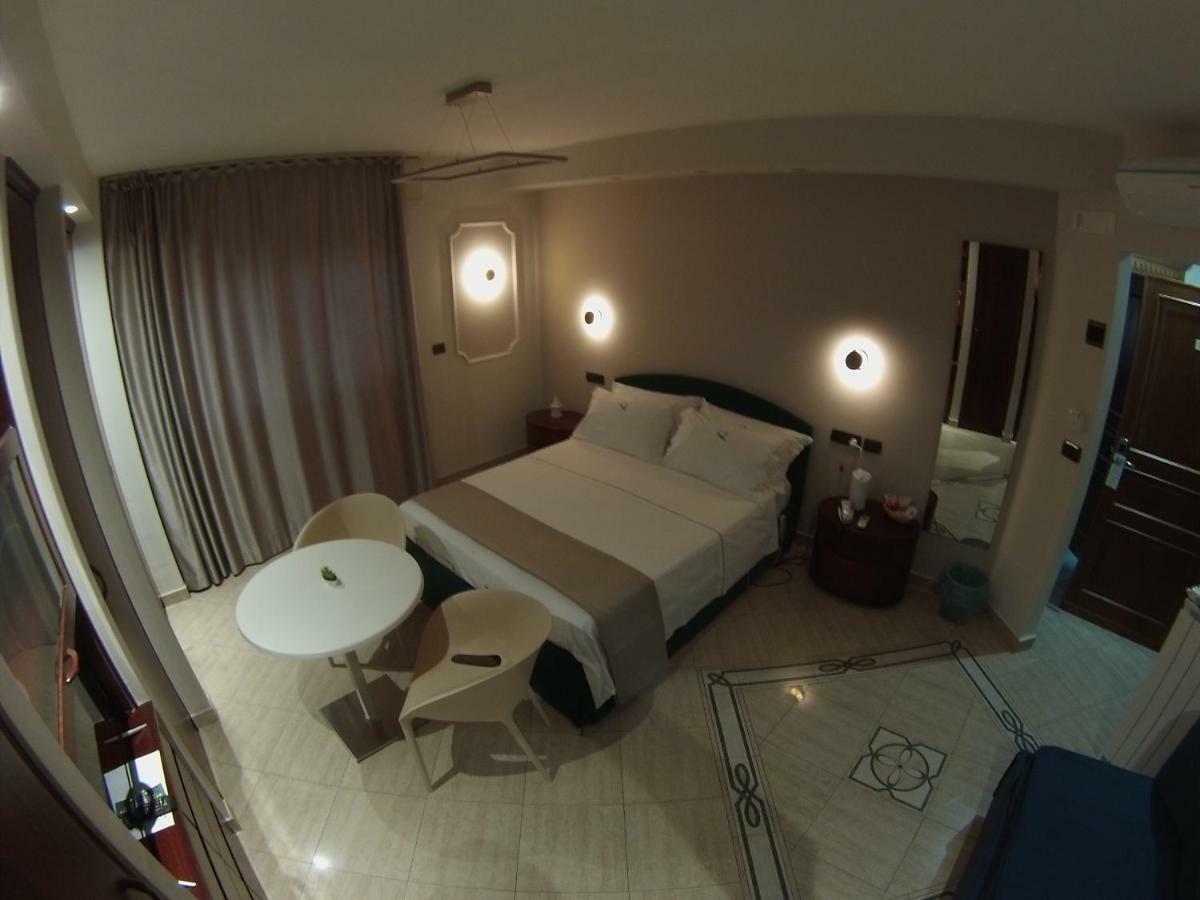Sonevi Rooms 나폴리 외부 사진